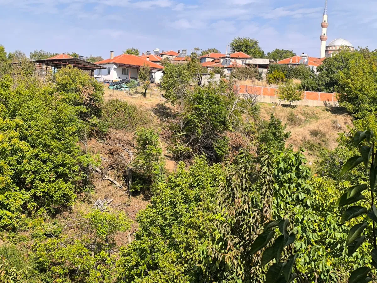 ACİL SATILIK KISA SÜRELİ FIRSAT FİYAT ⚡ ELEKTRİĞİ VE SUYU VAR– KÖY DİBİNDE